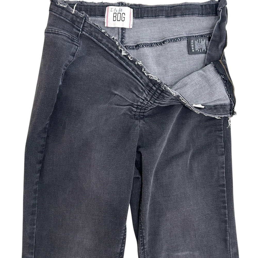 BDG urban Outfitters Black denim ruched dipped v flare Leg Jeans size 29 - Picture 3 of 8